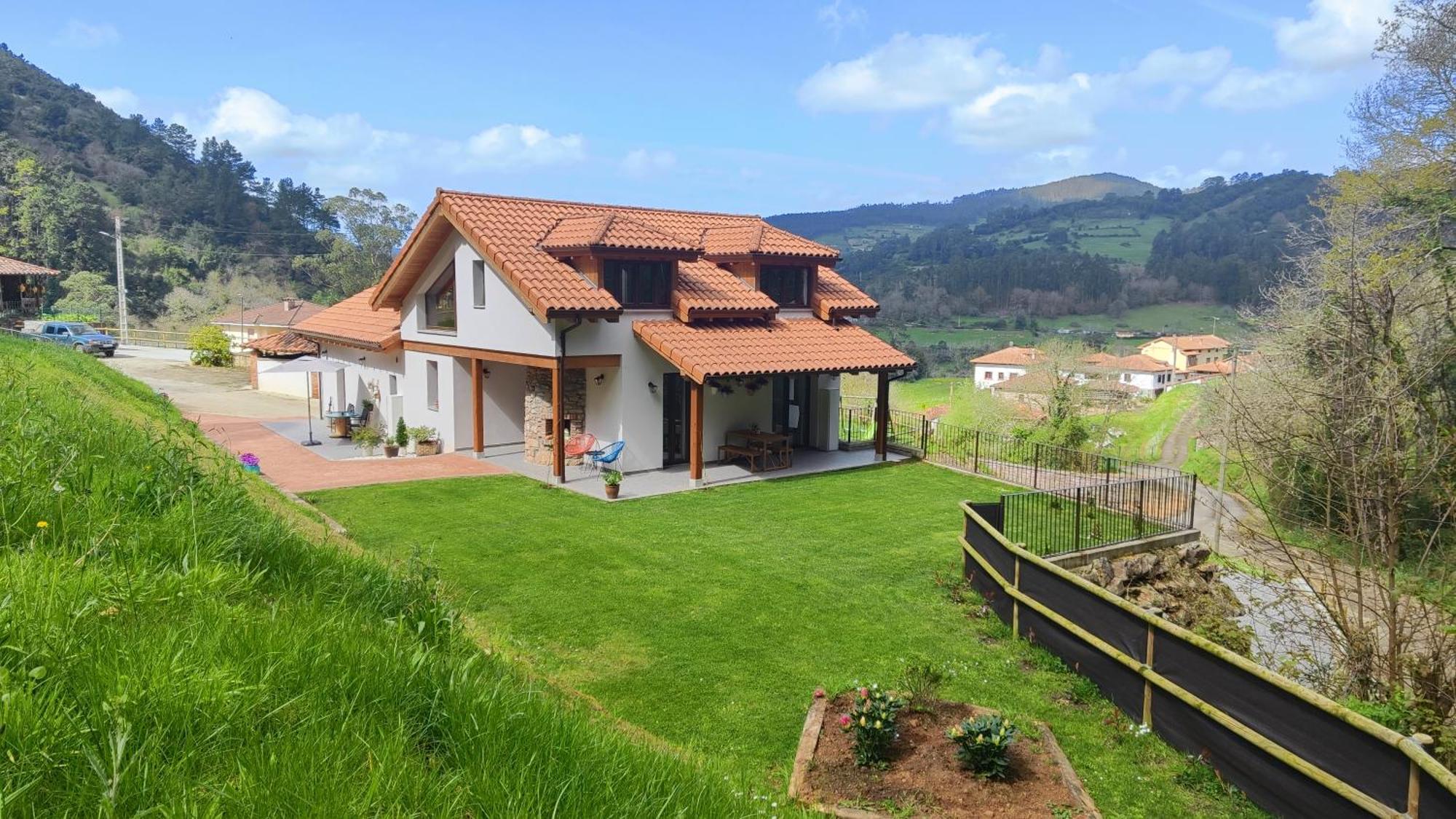 Reguero Gato Turismo Rural Candamin Exterior foto
